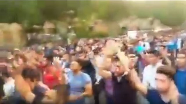 راهپیمایی در تبریز با شعارهای ملی + فیلم