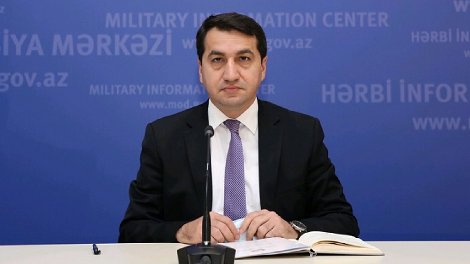 معاون رئیس جمهور آزربایجان: ارمنستان دولتی تروریستی است / به مناطق مسکونی بمب های خوشه ای پرتاب می کنند