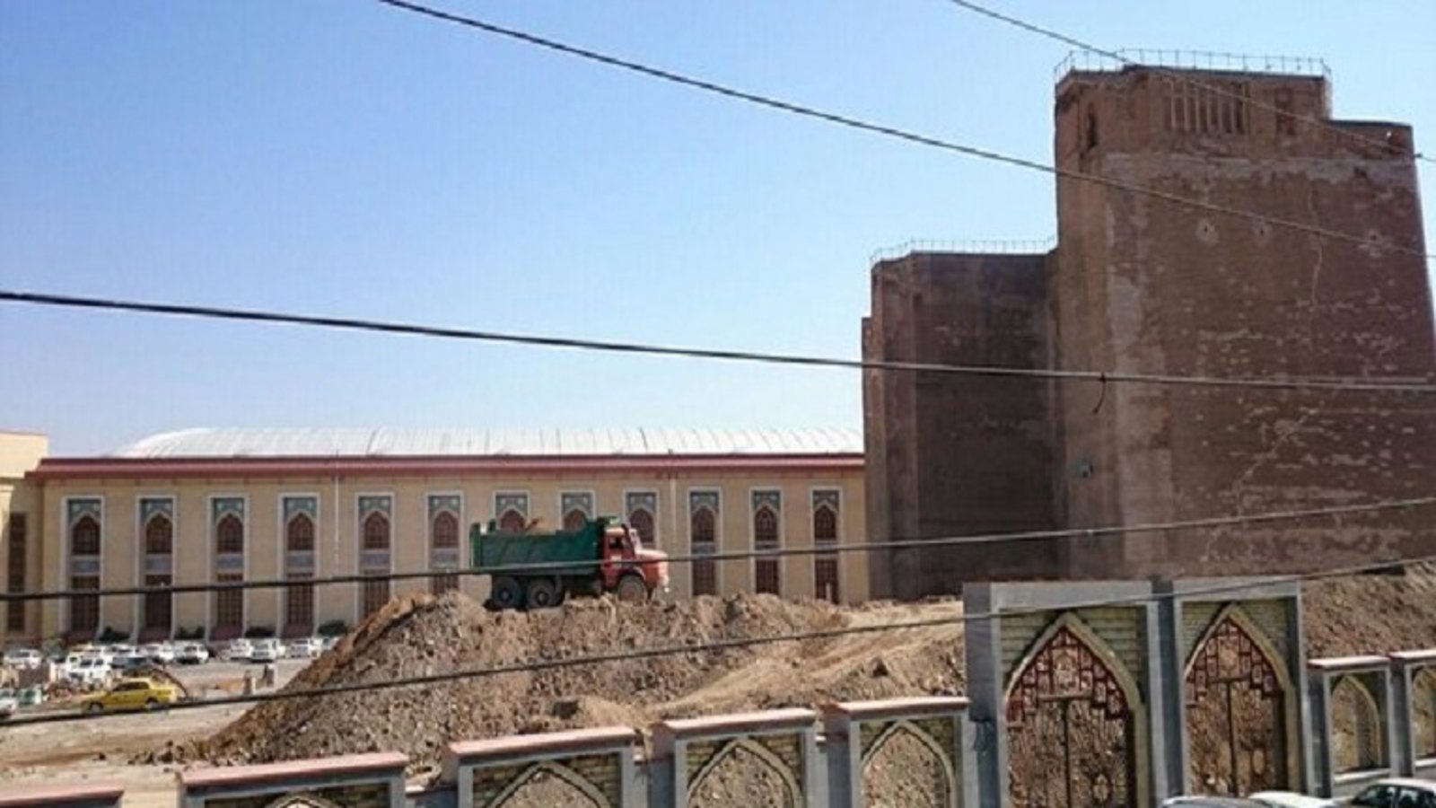 ساخت پارکینگ در حریم ارک تونلهای قدیمی زیرزمینی تبریز را نابود می‌کند