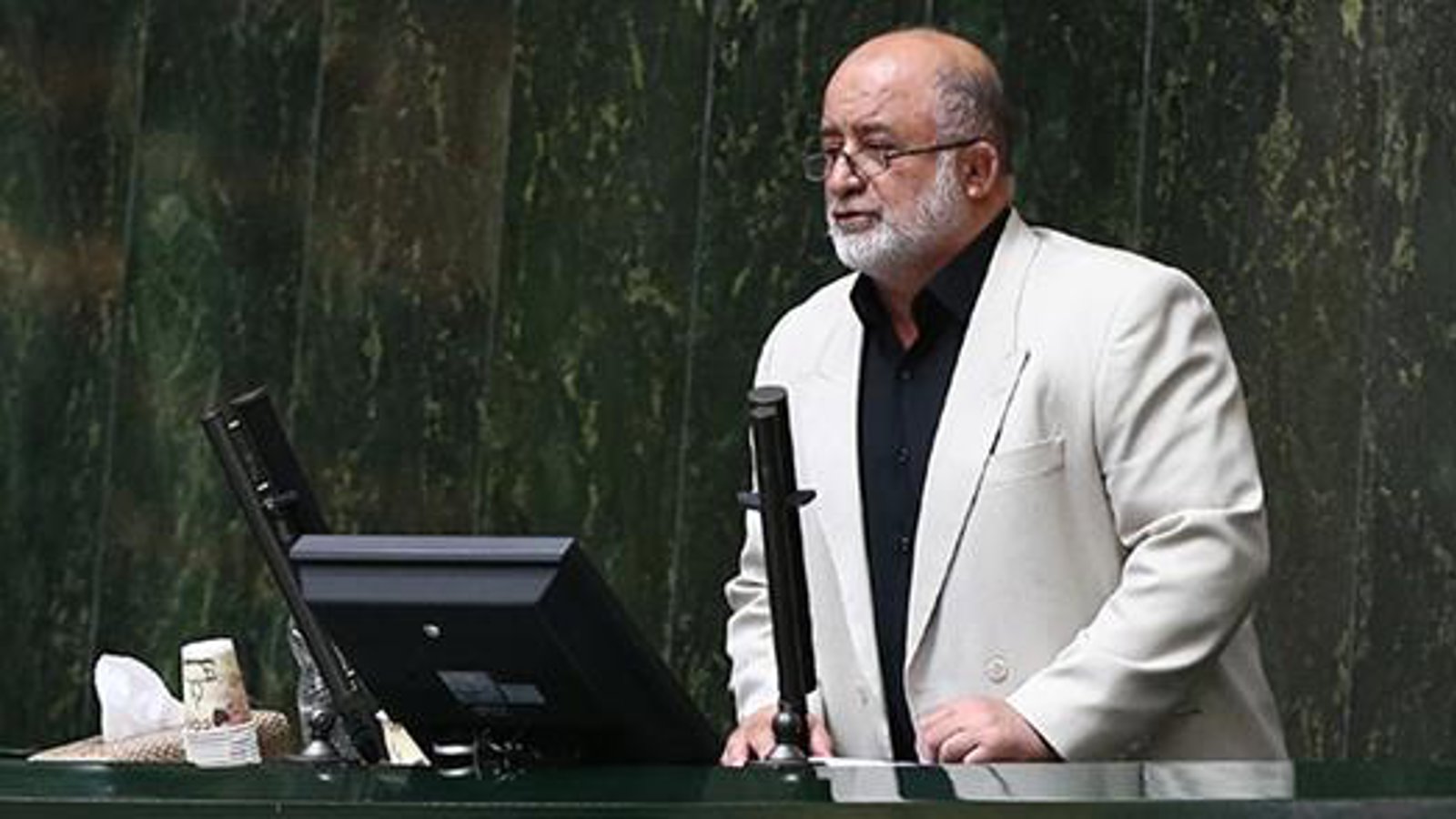 "کتاب درسی ترکی منتشر نشد"