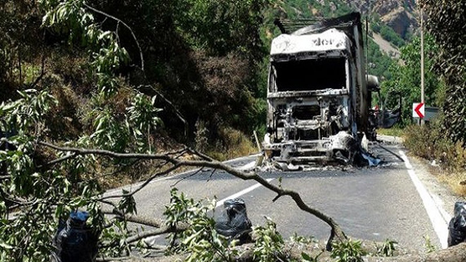 ۲ کشته و ۳ زخمی در حمله مسلحانه به اتوبوس ایرانی ها در ترکیه