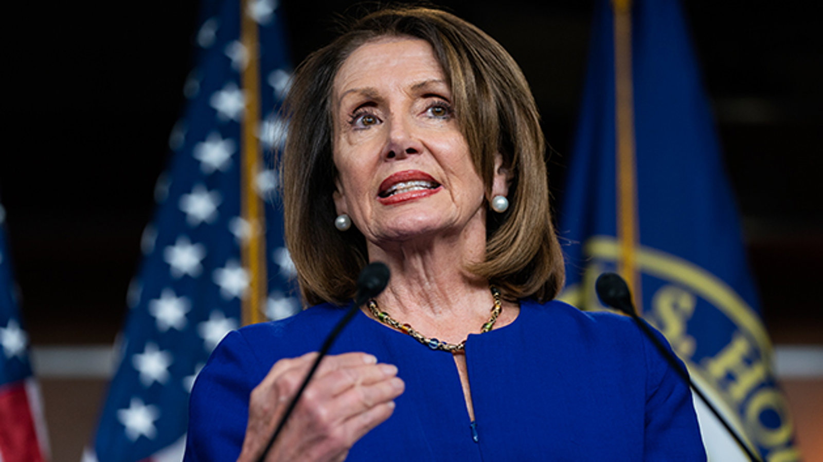 پلوسی متن استیضاح ترامپ را روز دوشنبه به مجلس سنا ارائه می دهد