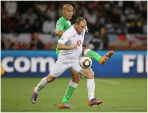 صف آرایی ستارگان فوتبال قطر مقابل سرخ پوشان آزربایجان