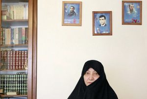 همسر شهید باکری: دولت‌مردان با عدم رعایت حقوق اقوام، زمینه اختلاف را فراهم می‌کنند