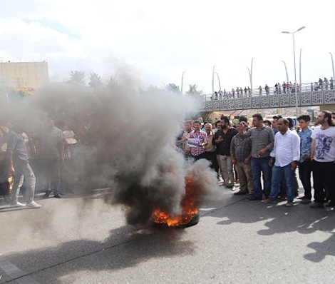 تظاهرات خشونت آمیز کردهای سلیمانیه عراق برعلیه حکومت اقلیم در پی وضعیت بد اقتصادی + تصاویر