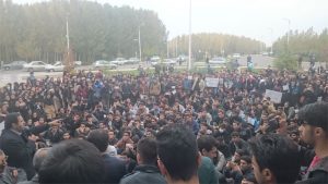 گزارشی از اعتراضات دانشجویان دانشگاه اورمیه علیه نژادپرستی در ایران – تصاویر جدید