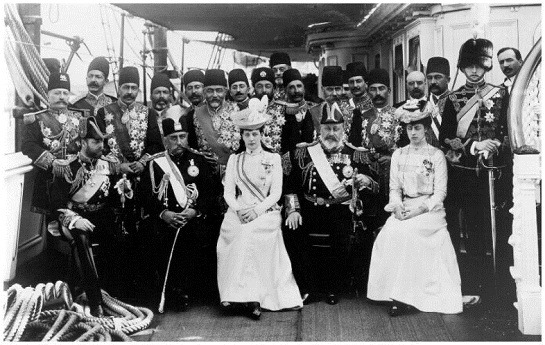 عکس تاریخی  از دیدار ”مظفرالدین شاه با ملکه انگلیس” + تصویر