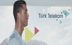 دستمزد ۲٫۵ میلیون یورویی ”رونالدو” از آگهی یک شرکت مخابراتی ترکیه