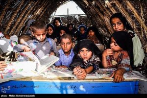 دانش‌آموزانی در بلوچستان که هنوز کتاب نگرفته‌اند