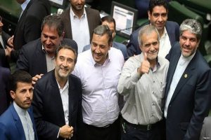 سخنی در باب تشکیل فراکسیون مناطق ترک نشین در مجلس شورای اسلامی و جوابیه ای...