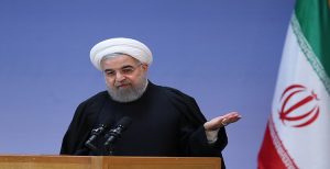 روحانی: قدرت نظامی ما در برابر بی‌اعتمادی اقوام کارساز نیست