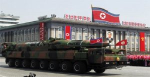 سفیرغیر رسمی کره شمالی در غرب:تنها با ۳ بمب دنیا را نابود می‌کنیم