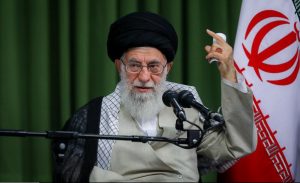 علی خامنه‌ای نگران زبان فارسی است