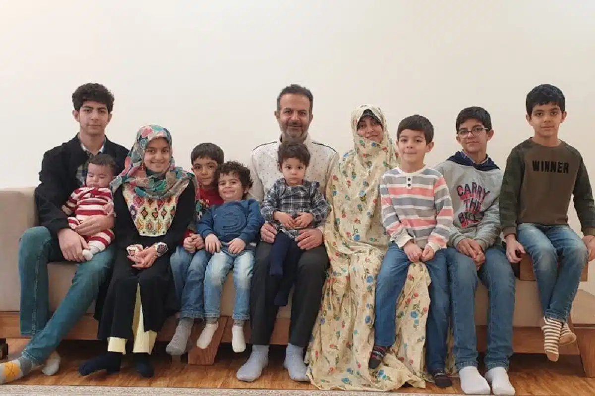 مهاجرت بلاگر فرندآوری به همراه خانواده‌اش به کشور عمان