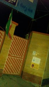 گزارش “آرازنیوز” از نصب برچسبهایی به مناسبت روز جهانی زبان مادری در “اورمیه” (تصاویر)