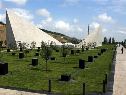 قوزئى آزربايجاندا خاطيرلاما