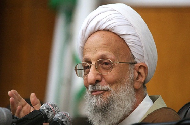 مصباح یزدی: فیلتر کردن اینترنت به جائی نمی رسد