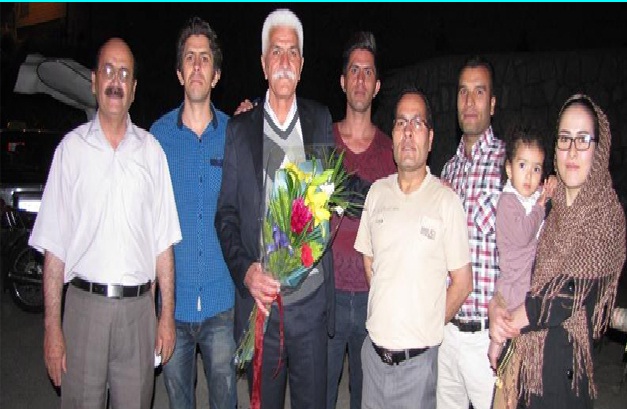 آزادی موقت اکبر آزاد به قید وثیقه سنگین ۱۵۰ میلیون تومانی