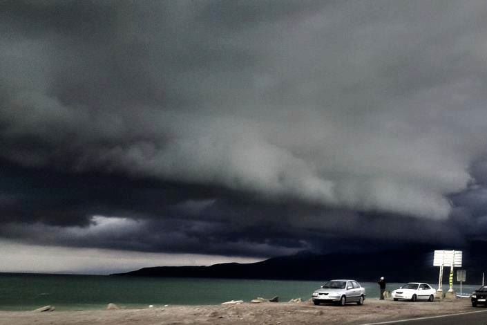 نماینده مجلس: آغاز طوفان های نمکی از ۱۵ام شهریور ماه / تبریز، اورمیـه و بیشتر شهرهای استان تخلیه می‌شود