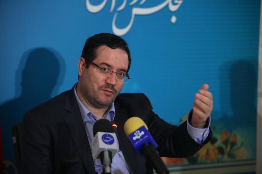 نماینده مجاس: آقای روحانی منظر خشک شدن دریاچه اورمیه هستید؟