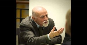 اظهارات رضا براهنی در خصوص حق آموزش به زبان مادری تُرکها در ایران در گفت...