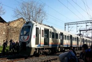 انفجار بمب در مسیر قطار آنکارا-تبریز-تهران توسط تروریستهای پ ک ک