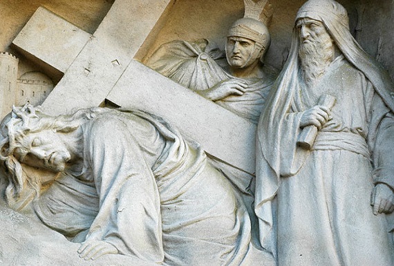 چاپلوسان دربار ولایت فقیه یا کشیش‌هایی که بهشت را می‌فروشند!