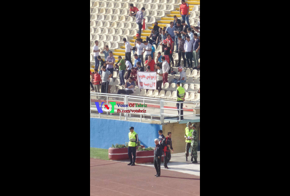 واکنش طرفداران تراختور به بنر سفارشی پرسپولیس- تصاویر