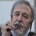 خبرنگاران بی بی سی بی فرهنگ شده اند