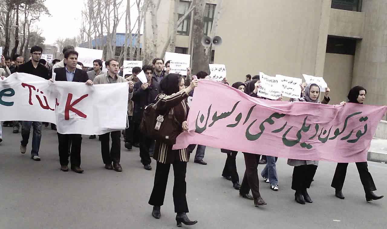 ۱۹ اردیبهشت روز دانشجوی آزربایجان است