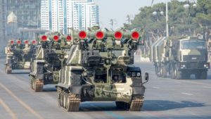 آغاز مانور ارتش آزربایجان در جبهه قره‌باغ همزمان با آغاز مذاکرات سه جانبه