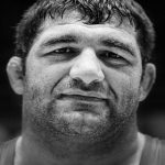 قاضی‌پور و پزشکیان: پیگیر حق کُشی فدراسیون کشتی در قبال پهلوان آزربایجان هستیم