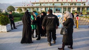 هر کسی می‌خواهد‌‌‌ نمایند‌‌‌ه یا ر‌ئیس‌جمهوری شود‌‌‌ از «حذف گشت ارشاد‌‌‌» می‌گوید‌‌‌