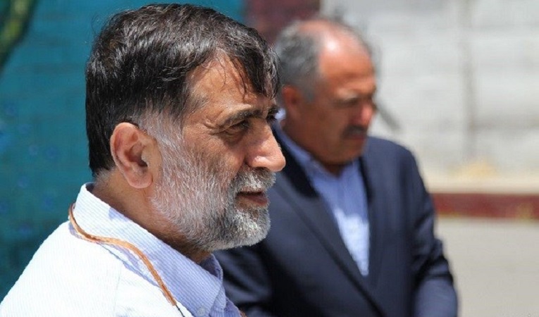 آجورلو می‌گوید تراکتورسازی را از سپاه به مردم واگذار خواهد کرد