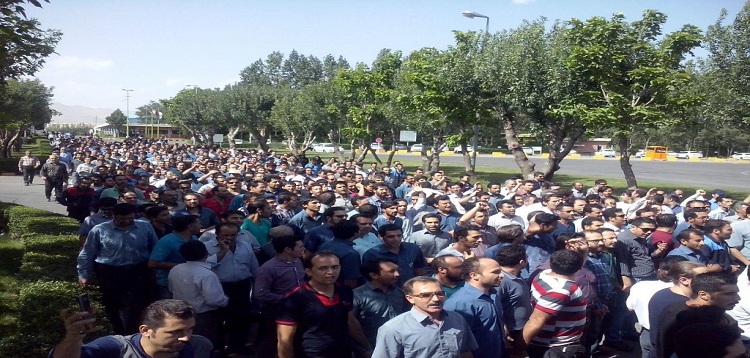 اخراج چند تن از اعضای شورای کارگری ترانسفوی زنجان/ تحصن ها ادامه دارد