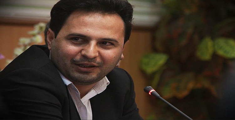 نماینده مرند:تدریس زبان تورکی در دانشگاه یک توطئه است/ زبان تورکی باید در مدارس تدریس شود