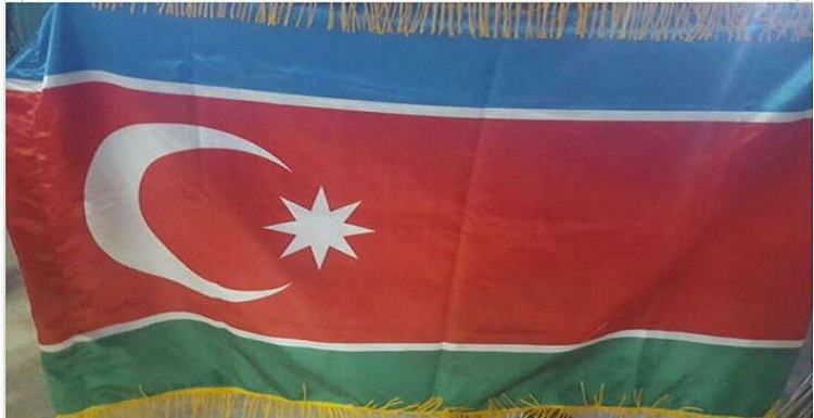 شیطنت فدراسیون کشتی ایران در تغییر پرچم آزربایجان+عکس