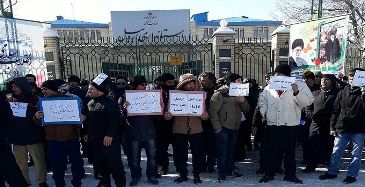 تجمع کارگران کارخانه ذوب‌‌آهن اردبیل مقابل استانداری