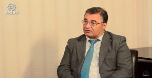 تورانا دوغرو پروقرامی؛ قوناق: نسیمان یاکوپلو؛ ۲۴-جو بؤلوم؛ اؤزل سایی: آزربایجان