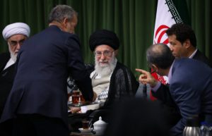 از پاس داشتن زبان فارسی تا نابودی دیگر زبان های کشور