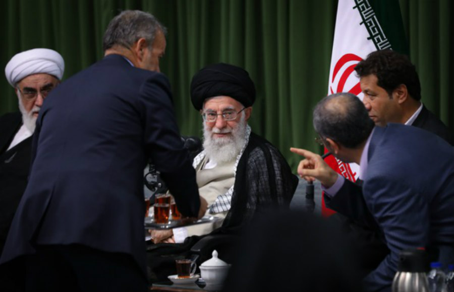 از پاس داشتن زبان فارسی تا نابودی دیگر زبان های کشور