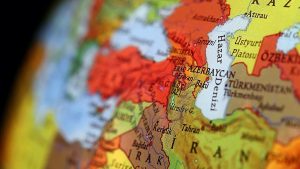 جمهوری اسلامی را بیشتر از وقوع یک جنگ و عوامل خارجی عوامل داخلی تهدید می...