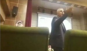 سوزنی به پان فارس‌ها جووالدوزی به دیگر ملت‌ها