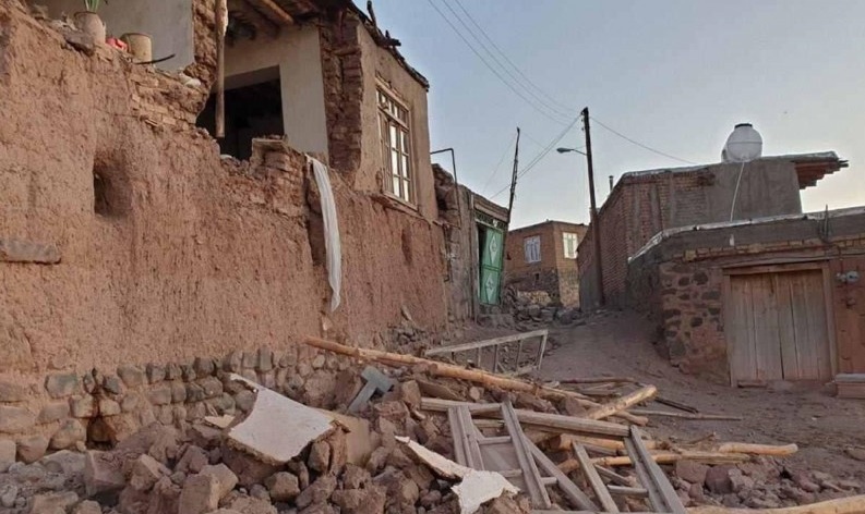 ۶۳۴ مصدوم و ۶ کشته در زلزله آزربایجان