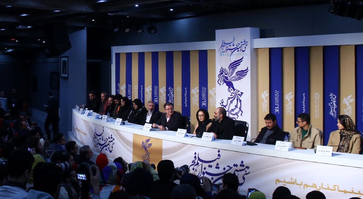 اعتراض نژادپرستانه به کاربرد زبان تورکی در فیلم «آتابای» + ویدئو