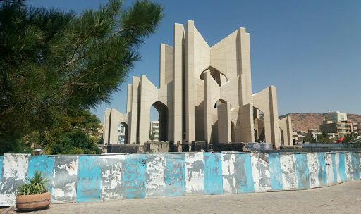 در مقبره الشعرای تبریز چه میگذرد؟