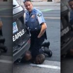 دارم خفه می شوم نژاد پرست