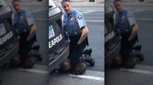 دارم خفه می شوم نژاد پرست