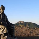 نصب مجسمه فردوسی در گردنه حیران