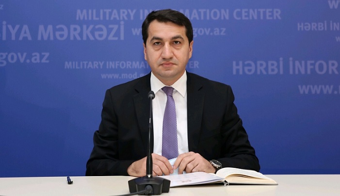 معاون رئیس جمهور آزربایجان: ارمنستان دولتی تروریستی است / به مناطق مسکونی بمب های خوشه ای پرتاب می کنند